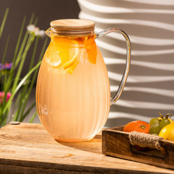 4Home Sklenený džbán Hot&Cool Juicy s bambusovým viečkom, 1,5 l