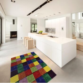 Koberec LUDVIG TYP 4 je moderným kúskom, ktorý dokonale zavŕši každý dizajn a zútulní Váš domov. Jeho povrch je taký príjemný na dotyk, že po ňom budete chcieť stále chodiť bosí. Jeho hebkosť a jemnosť je spôsobená materiálom, z ktorého je zhotovený - 100% polyester. Vďaka širokej škále rôznych…