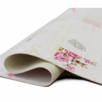 Krása nad krásu. Koberec ADELINE s príznačným názvom pre jeho vzor "romantic" je ako stvorený pre nežné, romantické duše. S týmto kobercom sa Vám otvorí brána fantázie, ktorá vedie do Vašich najtajnejších snov a predstáv. Utvorený je zo 100% polyesteru, ktorý jemne pohladí a poláska Vaše chodidlá.…