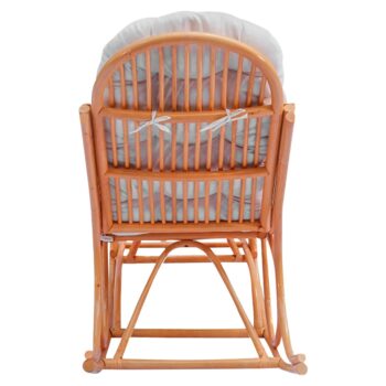 Dokonalý okamih v podobe jemného hojdania, pohodlného objatia mäkkého čalúnenia a chvíľ oddychu vám dopraje hojdacie kreslo AGATON – kreslo, ktoré spája nadčasovú eleganciu s dokonalým komfortom, aby ste si mohli vychutnať zaslúžený relax po dlhom dni. Je…