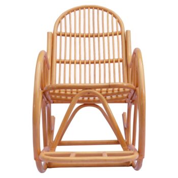 Dokonalý okamih v podobe jemného hojdania, pohodlného objatia mäkkého čalúnenia a chvíľ oddychu vám dopraje hojdacie kreslo AGATON – kreslo, ktoré spája nadčasovú eleganciu s dokonalým komfortom, aby ste si mohli vychutnať zaslúžený relax po dlhom dni. Je…