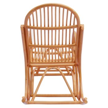 Dokonalý okamih v podobe jemného hojdania, pohodlného objatia mäkkého čalúnenia a chvíľ oddychu vám dopraje hojdacie kreslo AGATON – kreslo, ktoré spája nadčasovú eleganciu s dokonalým komfortom, aby ste si mohli vychutnať zaslúžený relax po dlhom dni. Je…