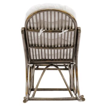 Dokonalý okamih v podobe jemného hojdania, pohodlného objatia mäkkého čalúnenia a chvíľ oddychu vám dopraje hojdacie kreslo AGATON – kreslo, ktoré spája nadčasovú eleganciu s dokonalým komfortom, aby ste si mohli vychutnať zaslúžený relax po dlhom dni. Je…