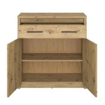 Dvojdverová komoda so zásuvkou Airon 2D1S v prevedení dub artisan je ideálnym riešením pre tých, ktorí hľadajú praktický a moderný nábytok do interiéru. Táto komoda značky KONDELA ponúka elegantný dizajn, ktorý sa hodí do rôznych typov miestností vrátane kancelárií.