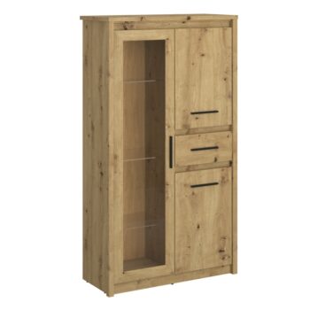 Predstavujeme vám modernú trojdverovú vitrínu so zásuvkou Airon 2D1W1S N v elegantnom prevedení dub artisan, ktorá je ideálnym doplnkom pre váš interiér. Táto vitrína od značky KONDELA ponúka praktické riešenie pre uskladnenie a vystavenie vašich obľúbených predmetov.