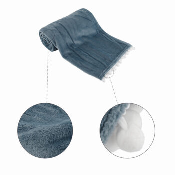 KONDELA Akra plyšová deka s brmbolcami 130x150 cm modrá – Obrázok 8