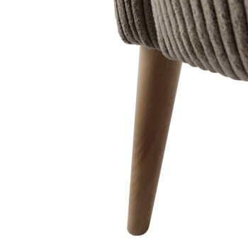 Kreslo Alien v elegantnej sivobéžovej farbe (taupe) s bukovými detailmi je ideálnym doplnkom pre váš interiér. Toto klasické kreslo od značky KONDELA ponúka moderný vzhľad, ktorý sa hodí do rôznych štýlov zariadenia. Jeho kompaktné rozmery 70 cm na šírku, 70 cm na hĺbku a 75 cm na výšku zaručujú…