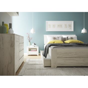 Posteľový rám ANGEL TYP 92 160 je pevná a stabilná posteľ, ktorú možno kombinovať s ostatnými prvkami z modelovej rady Angel. Spacia plocha má rozmery 160x200 cm. Dodáva sa bez úložného priestoru, roštu a matraca, ktoré je možné doobjednať. Systém Angel je sektorová zostava vhodná na…