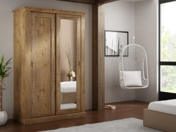 Klasický štýl sektorového nábytku ANTIK dodá neobyčajný pôvab vašej domácnosti. S týmto elegantným nábytkom si môžete štýlovo zariadiť nielen obývaciu izbu ale aj spálňu. Šatníková skriňa A-183 má rozmery v/š/h 220 x 183 x 68 cm. Súčasťou jej vnútorného vybavenia je vešiaková tyč, police i zásuvky. Farebné prevedenie: kraft zlatý. Materiál kvalitná LTD doska. Úchyty sú kovové.  Dodávame v demonte.