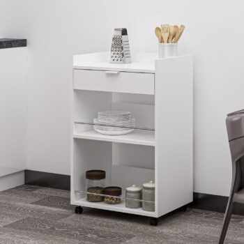Regál na kolieskach ARCH – Praktický a štýlový doplnok pre kuchyňu aj obývaciu izbuRegál na kolieskach ARCH je elegantný a viacúčelový kus nábytku, ktorý skvele zapadne do modernej kuchyne alebo obývacej izby. Jeho škandinávsky dizajn v bielej farbe ponúka čistý a minimalistický vzhľad, zatiaľ čo zásuvka a odkladacia polica zaisťujú dostatok úložného priestoru pre vaše potreby.Hlavné vlastnosti produktu:Typ tovaru: Regál na kolieskachVhodné do miestnosti: Kuchyňa a obývacia izbaMateriál: Melamín, VT laminátRozmery: 95 x 60 x 45 cmFarba: BielaVybavenie: 1 zásuvka a odkladacie policaŠtýl: ŠkandinávskyVzhľad: Viacúčelová konštrukciaTvar: ŠtvorcovýHrúbka materiálu: 18 mmDodatočné informácie: Dodávame v demonteRegál ARCH je vybavený kolieskami, ktoré umožňujú jednoduchú manipuláciu a flexibilitu pri usporiadaní priestoru. Je vyrobený z kvalitných materiálov, ktoré zaisťujú jeho odolnosť a dlhú životnosť. Zaobstarajte si regál na kolieskach ARCH a získajte praktický a elegantný doplnok pre váš domov!