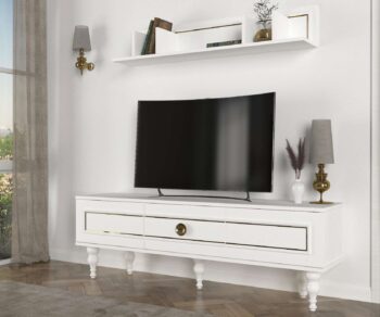 Predstavujeme ARLETH, obývaciu stenu, ktorá svojim čisto bielym prevedením a elegantným dizajnom prináša do vašej obývačky sviežu a modernú atmosféru. Táto zostava je ideálnou voľbou pre tých, ktorí hľadajú funkčnosť spojenú s minimalistickým štýlom.Podrobný opis produktuTyp tovaru: Obývacia stenaMateriál: Vysoko kvalitný LTD materiál s hrúbkou 18 mm, ktorý zaručuje vysokú odolnosť a dlhú životnosť.Rozmery: TV stolík (150 x 35 x 48,9 cm) a nástenná polica (120 x 21,5 x 22 cm), poskytujúca praktické a estetické riešenie pre uloženie vašej elektroniky a dekorácií. Farba: Jednotná biela farba, ktorá pridáva interiéru pocit čistoty a priestrannosti.Zostava obsahuje: Priestranný TV stolík a nástennú policu, ktoré sú navrhnuté tak, aby poskytovali dostatok úložného priestoru a zároveň pôsobili esteticky a nenáročne.Dodatočné informácie: Produkt dodávame v demontovanom stave, čo uľahčuje jeho transport a montáž.Obývacia stena ARLETH je dokonalým riešením pre každého, kto hľadá elegantné a praktické vybavenie do svojho domova. Jej čisté línie a moderný dizajn ocení každý, kto preferuje jednoduchosť a funkčnosť.