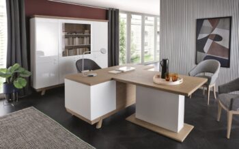 Obývačka s osvetlením znamenitej a exkluzívnej kolekcie Aspen v sebe ukrýva tieto skutočne unikátne komponenty: TV stolík (167,7x41x48,7 cm), komoda (167,7x41x48,7 cm), barová skrinka s osvetlením (112,4x41x139,3 cm) a polica (160x21,6x34 cm). Takto zloženú obývačku si môžete doplniť…