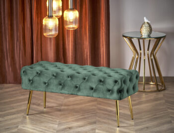 Čalúnená lavica do predsiene Athena je elegantným a praktickým doplnkom do každej domácnosti. S tmavozelenou látkovou potahom a zlatými kovovými nožičkami pridáva moderný vzhľad do interiéru. Je ideálna na celoročné použitie.