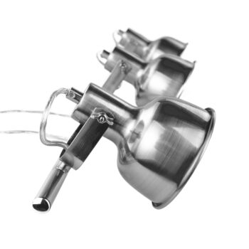 Vybavenie do domácnosti sa neustále vyvíja a modernizuje. Jedným z produktov, ktoré vynikajú svojou jedinečnosťou a štýlom, je visiaca lampa Avier Typ 4 od renomovanej značky Kondela. Tento moderný doplnok je ideálny pre každého, kto hľadá funkčné a esteticky príťažlivé osvetlenie do interiéru.