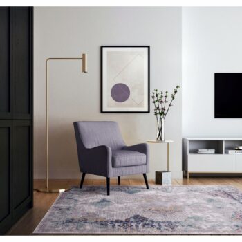 Koberec AZUMI 57x90 cm je zhmotnením originality. Toto umelecké dielo pritiahne zrak každej Vašej návštevy. Jeho rozmery sú (DxŠ): 90x57 cm. Gramáž koberca je 2100 g/m2 s výškou vlasu 1,0 cm a hrúbkou koberca 1,2 cm. Vyrobený je z polypropylénu v kombinácii s polyesterom. Je vhodný na podlahové…