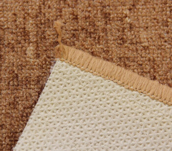 Associated Weavers, Protišmykový behúň na mieru Bombay 33, šíre 100 cm, hnedá, chodba / predsieň