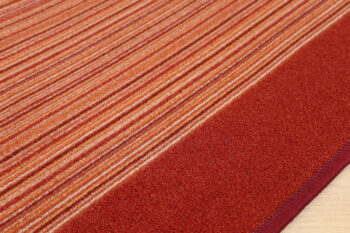 Associated Weavers, Protišmykový behúň na mieru Carnaby 84, šíre 67 cm, červená, chodba / predsieň