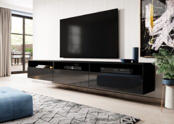 Moderný a minimalistický štýl ponúka Athena 40 TV stolík.Predné časti vo vysokolesklej čiernej farbe sú kombinované s telom v čiernej super matnej, aby vytvorili harmonický vzhľad. Vďaka jednoduchému dizajnu je možné nábytok tiež ľahko kombinovať s existujúcim nábytkom ATHENA.TV skrinka môže stáť na podlahe ale vďaka vešiakom, ktoré sú súčasťou zostavy sa môže veľmi rýchlo stať závesným kusom nábytku.Je vyrobená z kvalitnej laminatovej drevotriesky LTD, ktorá ponúka vysokú odolnosť proti poškriabaniu a nárazu. Prednostou stolíka dostatok úložného priestoru, je vybavená tromi uzavretými časťami a tromi výklenkami, vďaka čomu umožní pohodlne triediť audio zariadenie a ďalšiu techniku.Rozmery (š/v/h): (270/40/41) cmDodávané v demonte.
