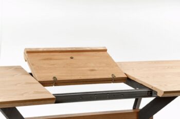 Jedáleň je miesto, kde sa stretávate s rodinou a priateľmi, pri dobrom jedle či pohári vínka. Preto by ste mali dbať na správny výber nábytku, aby ste sa cítili pohodlne, komfortne a príjemne. Ideálnym prvkom moderne zariadenej jedálne sa stane rozkladací jedálenský stôl BACARDI. Jeho zaujímavý…