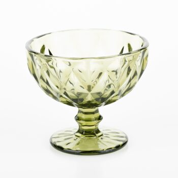 Predstavujeme vám elegantný pohár na zmrzlinu Barolo Typ 5, ktorý je ideálnym doplnkom pre každú domácnosť. Tento set obsahuje šesť kusov pohárov s objemom 300 ml, ktoré sú vyrobené z kvalitného skla a ponúkajú moderný vzhľad v sviežej zelenej farbe. Poháre sú navrhnuté tak, aby priniesli do…