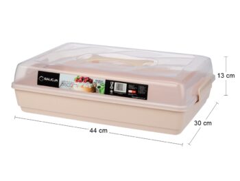 Neodmysliteľnou súčasťou každej domácnosti by mal byť prenosný box na potraviny BISCOTTI. Box Vám zaručí maximálny komfort, hygienu a perfektné podmienky pre uskladnenie a prenos potravín, pečiva, chlebíčkov či zákuskov. Vyrobený je z plastu v príjemnom ružovom prevedení. Box sa skladá z troch…