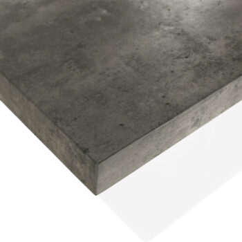 Jedálenský stôl Bolast s rozmermi 138x90 cm je ideálnym riešením pre moderné interiéry, kde sa kladie dôraz na štýlovosť a funkčnosť. Tento stôl vyniká svojím elegantným vzhľadom, ktorý kombinuje farby betónu a bielej, čím dodáva priestoru svetlosť a vzdušnosť.