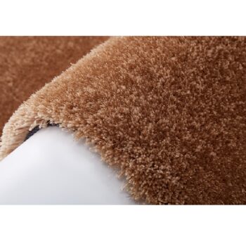 Koberec BOTAN 170x240 cm vás rozmazná a pohladí nielen vaše bosé nohy, ale aj dušu. Mäkký na pohľad, oku lahodiaca farba a máte chuť sa s ním pomaznať. Koberec je vyrobený z polyesterového vlákna, ktoré je mäkké, odolné, prispôsobivé a jemné. Farebné prevedenie cappuccino dodá pohodu a zútulní…