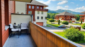 Betap, Umelá tráva Wembley šedá, spodná časť s nopmi (na pevné podklady), šíře 2m,4m, šedá, nopy, chodba / predsieň