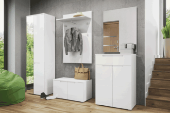 Obdĺžnikový povrch zrkadla so strieborným odtieňom perfektne zapadá do každého interiéru a zároveň pridáva mu moderný charakter. Zrkadlo je dokonale prezentované v kombinácii s ďalšími prvkami kolekcie CELENE alebo ako samostatný prvok interiérového dizajnu. Rozmery š/v/h 70/89/2