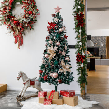 Vianočný stromček Christmas Typ 2 210 cm - zelená; Rozmery (ŠxHxV): 70x70x210 cm; Materiál: PVC / kov.