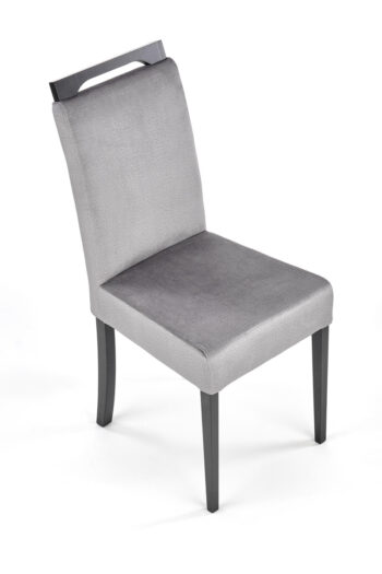 Elegantná stolička CLARION 2 dokáže úplne zmeniť dizajn a interiér Vašej kuchyne či jedálne. Rozmery stoličky sú (ŠxHxV): 42x58x97 cm. Výška sedu je 49 cm. Je vyrobená z masívneho bukového dreva a čalúnená príjemnou a kvalitou látkou. Farebné prevedenie stoličky je v čiernej v kombinácii so…