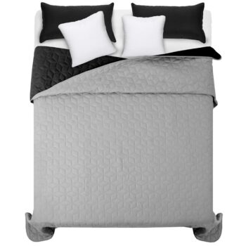 Čierno sivý prehoz na manželskú posteľ s elegantným prešívaním 200 x 220 cm