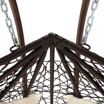 Predstavujeme vám závesné hojdacie kreslo Dalvea 2 New, ktoré je ideálnym doplnkom pre váš domov aj záhradu. Toto moderné kreslo v kombinácii medenej, hnedej a krémovej farby prinesie do vášho priestoru eleganciu a pohodlie.