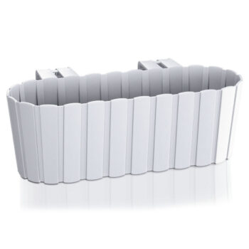 Plastový balkónový kvetináč DDECZ400 38,3 cm bude ideálnou voľbou pre vypestovanie rôznych okrasných kvetov, rastliniek či čerstvých byliniek, ktoré použijete v kuchyni ako prísadu do jedál. Farebné prevedenie biela a dizajn pripomínajúci malé latky mu dodávajú neprehliadnuteľný šmrnc. Vyrobený je…