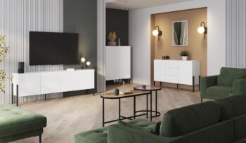 Sektor DEKTON je charakteristický svojim elegantným prevedením a čistými líniami. Výrazným prvkom nábytku sú nožičky, vyrobené z kovu. Sú v čiernej farbe. Nábytok DEKTON je vyrobený z kvalitných LTD dosiek, ktoré sa jednoducho udržiavajú, s ABS hranami.Komoda je dvojdverová. Disponuje tromi praktickými zásuvkami.Rozmery (š,v,h): 154 x 90 x 40 cm.Farba: bielaDodávame v demontovanom stave.