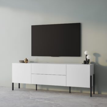 Sektor DEKTON je charakteristický svojim elegantným prevedením a čistými líniami. Výrazným prvkom nábytku sú nožičky, vyrobené z kovu. Sú v čiernej farbe. Nábytok DEKTON je vyrobený z kvalitných LTD dosiek, ktoré sa jednoducho udržiavajú, s ABS hranami.Obývacia zostava sa skladá z týchto prvkov:DEKTON Televízny stolík - rozmery (š,v,h): 204 x 70 x 40 cm,DEKTON kombinovaná komoda - rozmery (š,v,h): 184 x 90 x 40 cm,DEKTON dvojdverová komoda - rozmery (š,v,h): 114 x 135 x 40 cm.Farebné prevedenie: biela matnáDodávame v demontovanom stave. 