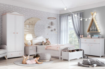 TV stolík DELOR patrí do dizajnového detského sektoru DELOR. Je v jedinečnom provensálskom štýle.Je vyrobený z kvalitných LTD dosiek, ktoré sa jednoducho udržiavajú. Farebné prevedenie je v príjemnom kontraste bielej a ružovej farby.TV stolík disponuje jednou praktickou zásuvkou. Má tiež dve otvorené poličky na dvd prehrávač, či wifi router.Rozmery (š,v,h): 120 x 46 x 42 cm.Atraktívny detský sektor DELOR je určený najmä pre dievčatá. Vyznačuje sa eleganciou, dizajnom a zároveň praktickosťou. Sektor DELOR je vytvorený z viacerých prvkov, vďaka ktorým si vytvoríte očarujúcu detskú izbu, z ktorej budú vaše ratolesti nadšené.Dodávame v demontovanom stave.