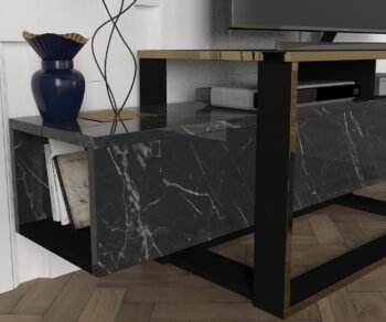 Očarujúci dizajnový TV stolík DELUXE BIANCO sa vyznačuje netradičným tvarom a štýlovou kombináciou farieb. Stredová konštrukcia v zlatej farbe oživý čierny mramorový dizajn a dodáva produktu punc luxusu. Po bokoch stolíka sú praktické otvorené skrinky, ktoré vám poslúžia ako úložný priestor. S týmto stolíkom zaručene očaríte každú návštevu. Stolík je vyrobený z kvalitnej LTD dosky ktorá je nenáročná na údržbu. Farebné prevedenie: čierny mramor / zlatáCelkové rozmery: (š/v/h)  160 x 49,8 x 46,1 cm (podrobnejšie rozmery v nákrese)Dodávame v demonte. 