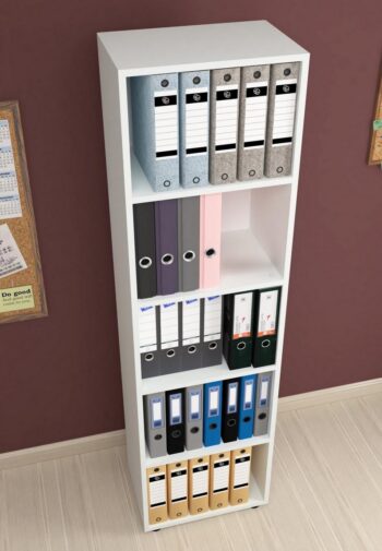 Moderný dizajnový regál DENISSA je v štýlovom a modernom prevedení. Je vhodný do pracovne, kancelárie či detskej izby.Tento dizajnový regál je vyrobený  z kvalitnej LTD dosky, ktorá je nenáročná na údržbu. Hrúbka dosky - 18 mm. Farba: biela.Rozmery:Výška produktu: 178 cmŠírka produktu: 49 cmHĺbka produktu: 32 cmVýška medzi policami: 33 cmVýška nohy: 2,5 cmDodávame v demontovanom stave. 