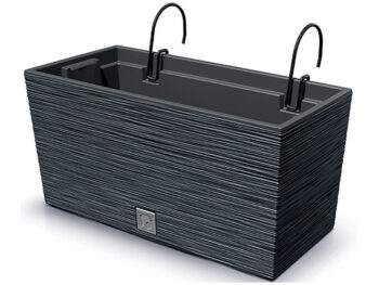 Ak hľadáte spôsob ako okrášliť Vašu terasu, balkón či záhradu, plastový balkónový kvetináč DFC400W 39,5 cm, bude tým správnym prvkom, s ktorým vytvoríte nádherné aranžmány, ktoré sa budú vynímať široko ďaleko. Farebné prevedenie kvetináča je antracit, vyrobený je z kvalitného, na údržbu nenáročného…