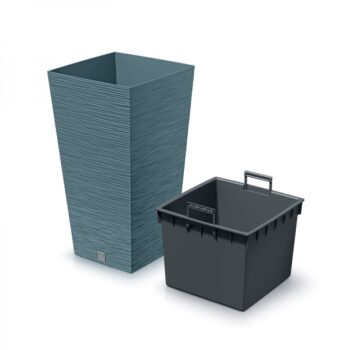 Hľadáte nejaký prvok či doplnok do záhrady, ktorý ju razom premení na pokojné elegantné miesto? Vhodným riešením, ktorý dokonale oživí otvorený priestor, či interiér, sa stane plastový kvetináč DFSH265 26,5 cm vo farebnom prevedení modrá, so zaujímavou, neprehliadnuteľnou prúžkovanou štruktúrou.…