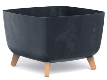 Vytvorte priestor pre zasadenie rastlín či kvetín u Vás doma, na záhrade či terase pomocou plastového kvetináča na nožičkách DGQL400E 39cm, ktorý je vyrobený v krásnom prevedení antracit. Tento originálny kúsok s betónovým efektom sa stane nie len praktickým pomocníkom, ale tiež krásnym dizajnovým…