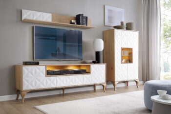 Spríjemnite si stolovanie a spravte ho jedinečným s rustikálnym rozkladacím jedálenským stolom DIAMENT DI-S1. Jeho rozmery sú (ŠxHxV): 140/290x90x77,5 a je vyrobený v nádhernom prevedení biela v kombinácii s dubom Diament, ktoré spolu dokonale ladia. Užívajte si spoločné chvíle s rodinou…