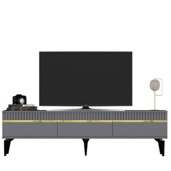 TV stolík DIMENSION - luxusný doplnok pre vašu obývaciu izbuTV stolík DIMENSION je perfektným spojením elegancie a funkčnosti, ktoré zaujme každého milovníka moderného dizajnu. Jeho luxusný vzhľad a praktické usporiadanie robia z tohto stolíka ideálny doplnok pre vašu obývaciu izbu.Vyrobený z vysoko kvalitného LTD materiálu s hrúbkou 18 mm, stolík DIMENSION zaručuje pevnosť a dlhú životnosť. Disponuje priestrannou skrinkou s tromi dvierkami, ktorá ponúka dostatok úložného priestoru pre vaše multimediálne zariadenia a ďalšie potreby. Vďaka svojmu modernému a luxusnému štýlu sa stolík stane stredobodom vašej obývačky.Hlavné vlastnosti produktu:Typ tovaru: TV stolíkVhodné do miestnosti: obývacia izbaMateriál: LTDRozmery: 44.6 x 180 x 29.6 cmFarba: antracit + zlatáVybavenie: skrinkaŠtýl: luxusnéPočet dvierok: 3Dodatočné informácie: Dodávame v demonte, plastové nožičkyTV stolík DIMENSION je dodávaný v demontovanom stave, čo uľahčuje prepravu a montáž. Plastové nožičky zaisťujú stabilitu a ochranu podlahy pred poškodením.