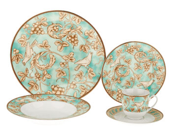 Predstavujeme vám elegantnú porcelánovú jedálenskú súpravu Donatella Turquoise, ktorá prinesie do vašej domácnosti nádych luxusu a moderného dizajnu. Táto súprava obsahuje 20 kusov, ktoré sú ideálne pre každodenné použitie aj špeciálne príležitosti. Vďaka kombinácii tyrkysovej,…