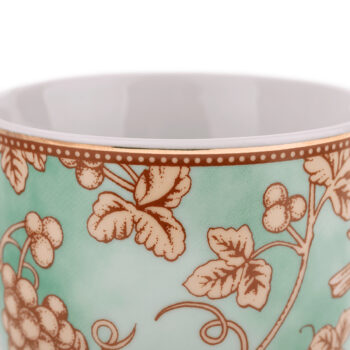 Predstavujeme vám elegantnú porcelánovú jedálenskú súpravu Donatella Turquoise, ktorá prinesie do vašej domácnosti nádych luxusu a moderného dizajnu. Táto súprava obsahuje 20 kusov, ktoré sú ideálne pre každodenné použitie aj špeciálne príležitosti. Vďaka kombinácii tyrkysovej,…