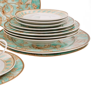 Predstavujeme vám elegantnú porcelánovú jedálenskú súpravu Donatella Turquoise, ktorá prinesie do vašej domácnosti nádych luxusu a moderného dizajnu. Táto súprava obsahuje 20 kusov, ktoré sú ideálne pre každodenné použitie aj špeciálne príležitosti. Vďaka kombinácii tyrkysovej,…