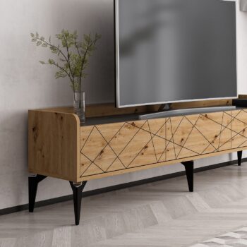 TV stolík DORO – Moderný a praktický doplnok do vašej obývačkyTV stolík DORO prináša elegantnú kombináciu duba Artisan a antracitu, ktorá dodá vašej obývačke moderný a štýlový vzhľad. Vďaka trom plným dvierkam poskytuje dostatok úložného priestoru pre multimediálne zariadenia, káble a ďalšie nevyhnutnosti.Hlavné vlastnosti produktu:Typ tovaru: TV stolíkVhodné do miestnosti: Obývacia izbaMateriál: Melamín, VT laminátRozmery: 49 x 180 x 35 cmFarba: Dub Artisan + antracitVybavenie: Dvierka plnéPočet dverí: 3Hrúbka materiálu: 18 mmDodatočné informácie: Dodávame v demonteTV stolík DORO je vyrobený z odolných materiálov, ktoré zaručujú dlhú životnosť a jednoduchú údržbu. Jeho minimalistický dizajn a praktické usporiadanie sa hodí do každého moderného interiéru. Zaobstarajte si TV stolík DORO a vytvorte si štýlovú a funkčnú obývaciu izbu!