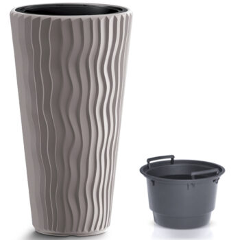 Túžite po tom, aby Vaše kvetiny krásne rástli, boli zdravé, prípadne aby krásne rozkvitli a robili Vám radosť? V tom prípade im zabezpečte dostatok priestoru v podobe plastového kvetináča DPSP350 34,9 cm vo farbe mocca, dostatok živín a závlahy a kvety Vám to s radosťou oplatia. Na výrobu tohto…