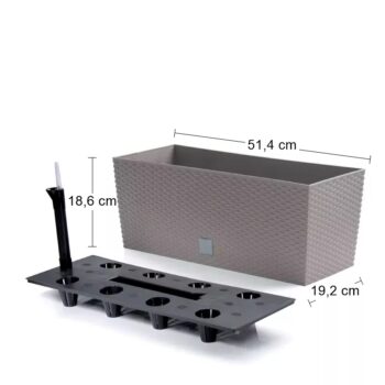 Elegantným, estetickým a funkčným doplnkom Vašej záhrady, terasy, balkónov či interiéru sa stane štýlový samozavlažovací plastový kvetináč DRTC500 50 cm. Vyznačuje sa svojou neprehliadnuteľnou textúrou imitujúcou vypletaný prírodný ratan a vďaka jeho rozmerom (ŠxHxV): 51,4x19,2x18,6 cm v ňom…